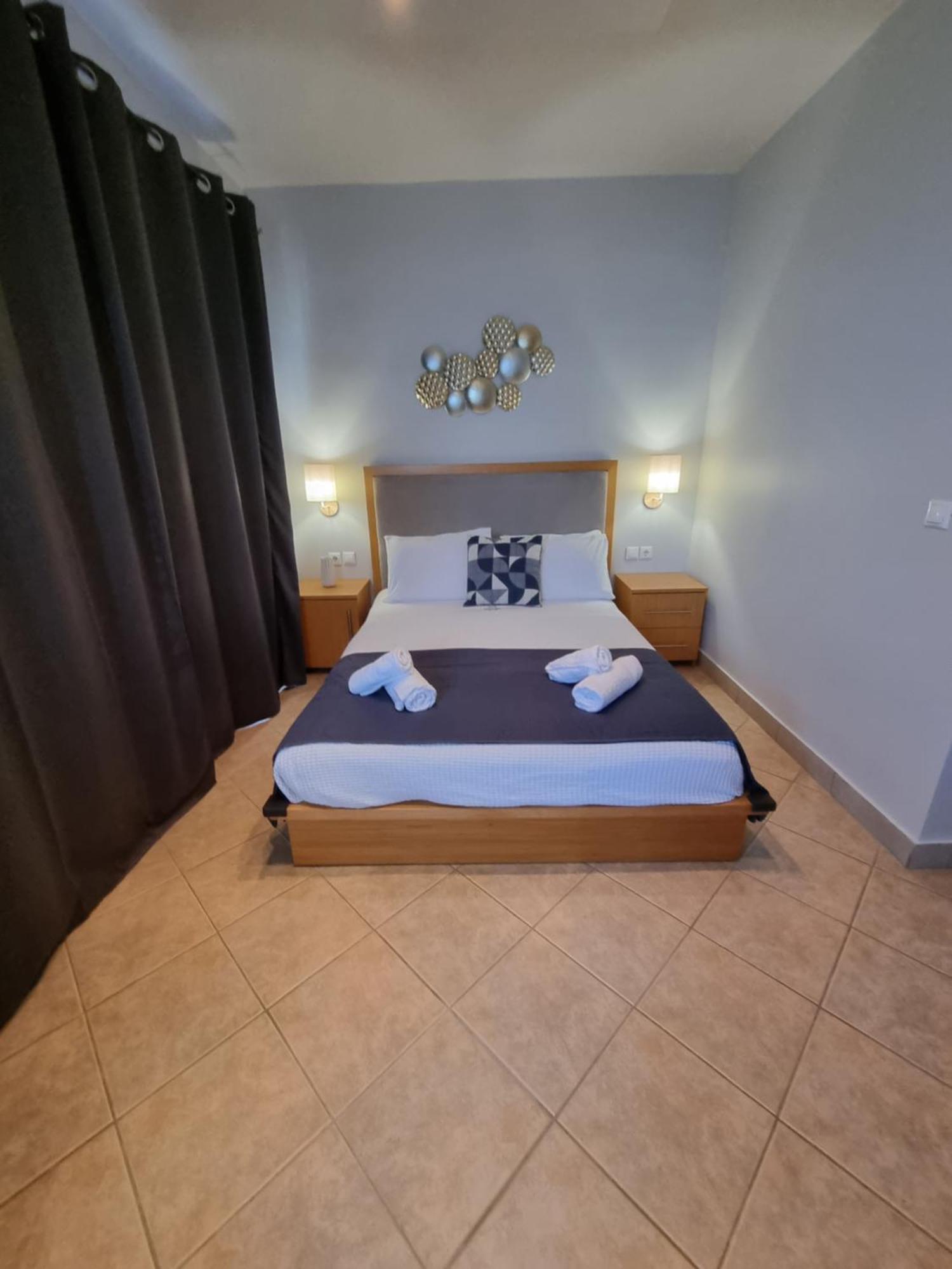 Greenhill Holiday Suites Sarti Exterior foto