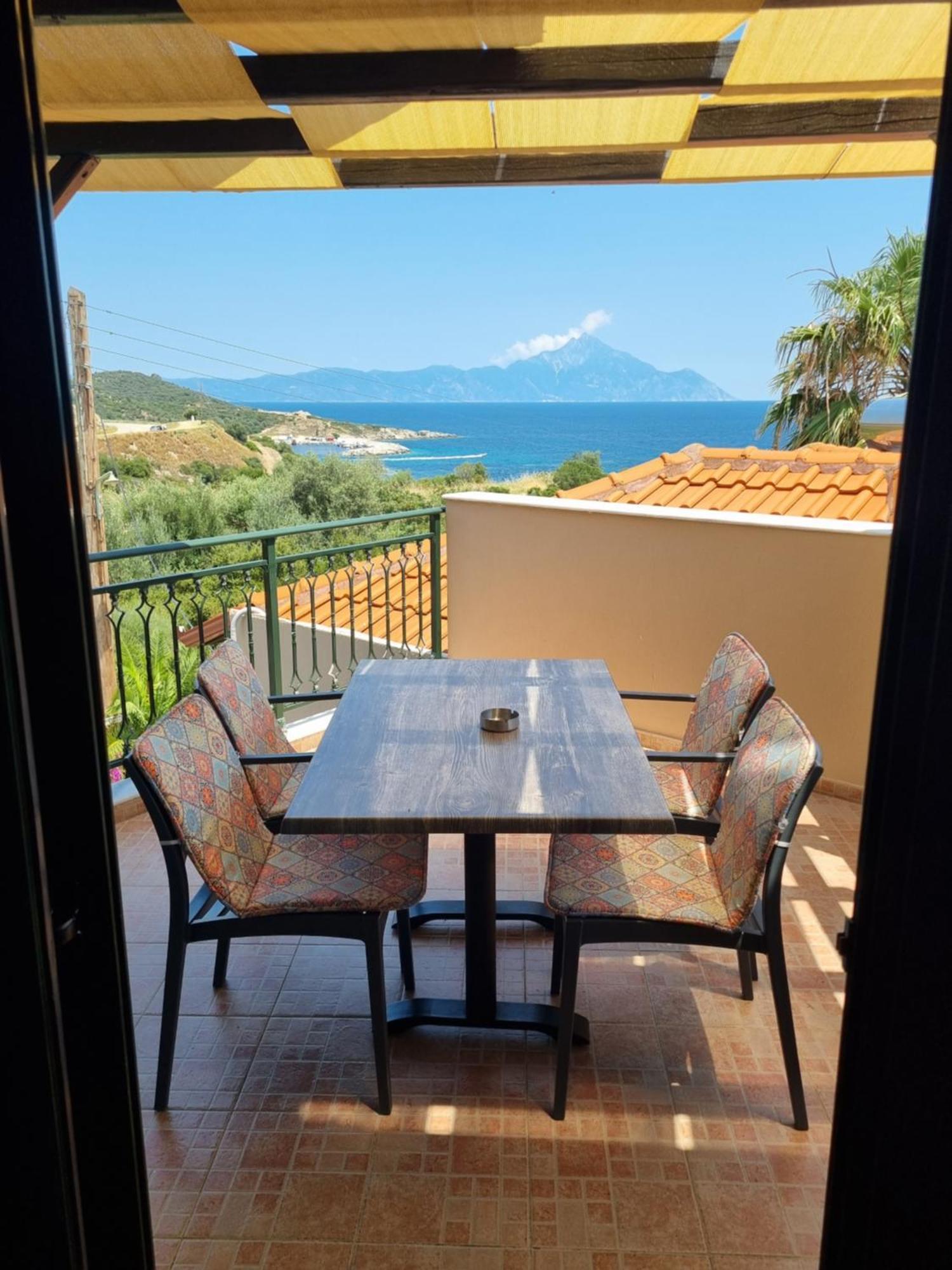 Greenhill Holiday Suites Sarti Exterior foto